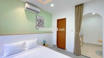 CHDV 1 phòng ngủ có thang máy ban công, rộng rãi yên tĩnh