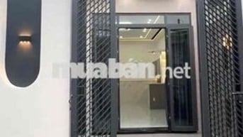 Cô Chú lớn tuổi muốn bán nhà ngộp 790Tr gần chợ