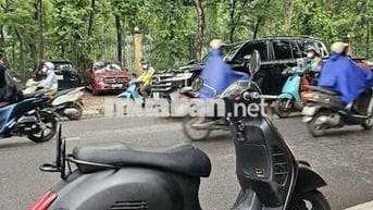 Vespa GTS 125ie 2012