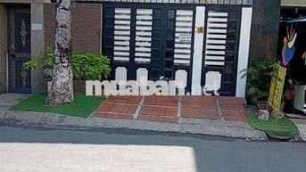 Nhà nguyên căn 40 Ngô Bệ Tân Bình