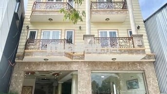 Cho Thuê Nhà Trệt 2 Lầu Thang Máy MT 10m Võ Văn Kiệt Gần CĐYT Cần Thơ