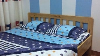 Cho thuê cả nhà 4 tầng, gần chợ, trường học, bệnh viện, 20 m ra ngõ ôô