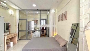 CHO THUÊ PHÒNG BAN CÔNG GIÁ RẺ TÁCH BẾP FULL NỘI THẤT BỜ KÈ HOÀNG SA