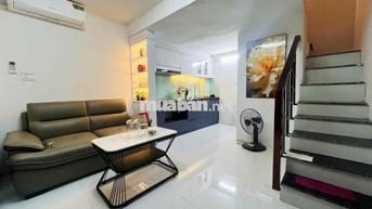 NHÀ ĐẸP Ở NGAY PHỐ MINH KHAI – NGÕ BA GÁC – GẦN PHỐ – FULL CÔNG NĂNG