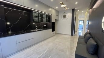 Mặt phố kinh đô thời trang 2 thoáng, toà nhà thang máy êm, kinh doanh