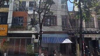 CHÍNH CHỦ BÁN NHÀ CĂN HỘ CAO CẤP 4 TẦNG,MẶT TIỀN ĐƯỜNG NGUYỄN HỮU DẬT 