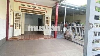 Cần bán gấp căn nhà ở 1/ Đ. Phùng Thị Chuyện - 88m2 - SHR - giá 863tr