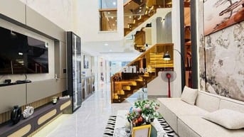 Cô Nga kẹt tiền bán nhà Nguyễn Thái Sơn Gò Vấp giá chỉ 4.2 Tỷ SHR