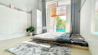 Căn Hộ Dịch Vụ Ban Công Sẵn Nội Thất - Bảo Vệ 24/7 Kế Bên BX Miền Tây
