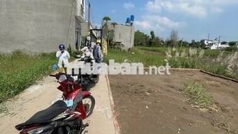 2 Lô đất 4x8m (32m²), gần chợ Mỹ Hạnh Nam
