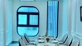 Cho Thuê Nhà 45m2*6T thang máy Tại Nguyễn Văn Huyên , Cầu Giấy 