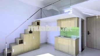 Căn hộ có gác, cửa sổ ban công, full nội thất ngay Phạm Văn Đồng