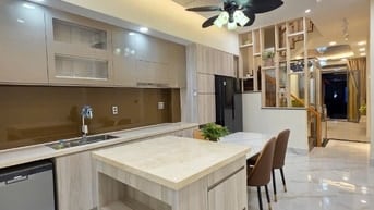 ⭐️Nhà 4 Lầu tuyệt đẹp THANG MÁY CAO CẤP hẻm xe hơi 5m Lê Văn Sỹ, P1, 
