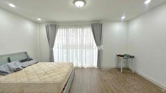Phòng full nội thất mới leng keng siêu rộng check in sớm fix lộc lá