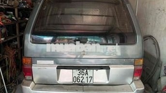 Nissan 1987 - 238000 km