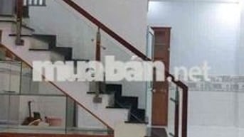 nhà mới đep 1 lầu 2pn 2wc đs 2 hbp