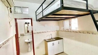 Cho thuê gấp căn hộ giá rẻ hiếm hoi nhà vệ sinh riêng bếp riêng không