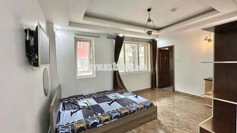 Ở Ngay Phòng 35m2 Ngay Huỳnh Văn Bánh 5tr7 Tiện đi Ngã P.Nhuận Q1 Q3
