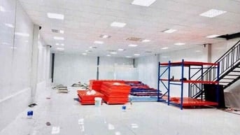 Cho thuê mặt bằng mặt tiền nguyễn phước lan sát cầu hoà xuân