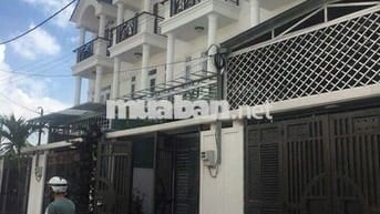 Nhà sổ hồng riêng đường trước nhà 8 m