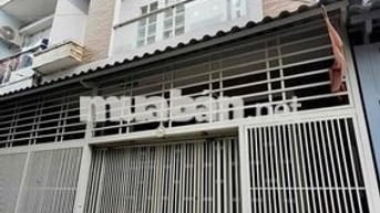 Nhà giáp Lê thúc hoạch - DT;6x10- đúc 2 tầng - Chi 4.xtỷ