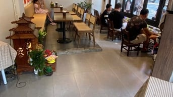 Sang Nhượng Quán Cafe Lô Góc Ngã Tư