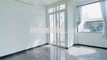 CHO THUÊ
NHÀ 2 LẦU MỚI ĐẸP - KDC LONG THỊNH