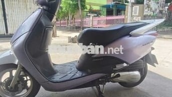 Xe hãng Honda Fi tiết kiệm xăng máy rất êm bstp