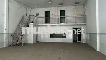 Cho thuê kho 130m2 ngang 8m có 3 pha đường xe tải nhỏ đông hòa  bigc