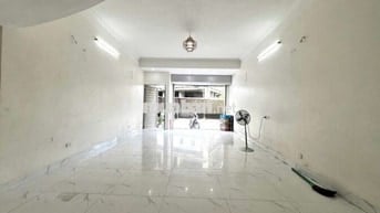 Cho thuê liền kề 4 tầng, 83m2, 5PN, WC khép kín, KĐT Văn Khê, Hà Đông