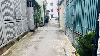 Cho thuê nhà hẻm xe hơi Huỳnh Văn nghệ phường 15 quận Tân Bình