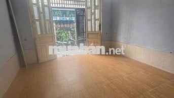 Cho thuê nhà tl 29  dt 4×13 2p ngủ giá 5tr