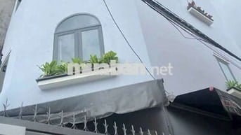 Cần cho thuê nhà P ĐHT Q12.DT .4,5x 9,5 .1 trệt 2 lầu.2PN .3WS.Nhà Mới