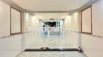 Nhà Mới Đẹp(4x17m) Lê Văn Quới 1Lầu 3PN 2VS Hẻm 8M thông.