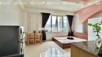 căn hộ Studio đầy đủ Nội Thất cửa sổ to ngay Đại Học Công Thương
