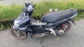 nhà trật cần bán xe