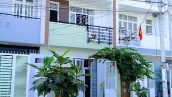 Cho Thuê nhà 5x17,5m 2 lầu sân thượng KDC P5Q