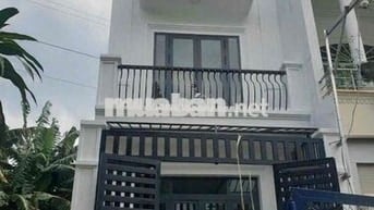 cho thuê nhà 1/ đs 21 p8 (4x14) trett , 2 lầu , 3pn ,3wc , 3 máy lạnh