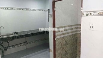 nhà mới đẹp đ 48 một lầu lửng 2pn 1wc hẻm xe hơi