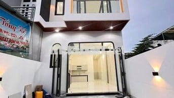 NHÀ 1 TRỆT 1 LẦU NẰM GẦN NGÃ TƯ TÂN TRIỀU CÁCH BỬU LONG 6P
