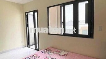 Căn Hộ Full Nội Thất Ban Công Thang Máy Giáp Q1 Ngay Phan Văn Hân