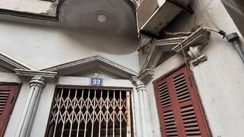 CHÍNH CHỦ BÁN NHÀ NGÕ ĐƯỜNG TÀU LÊ DUẨN, 3 TẦNG KHÔNG QUY HOẠCH, LÔ GÓ