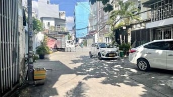 KẸT TIỀN BÁN GẤP NƠ TRANG LONG – 53M² + SÂN 15M², SHR, 5.2 TỶ