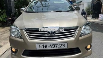 Toyota Innova 2012 E - 90000 km