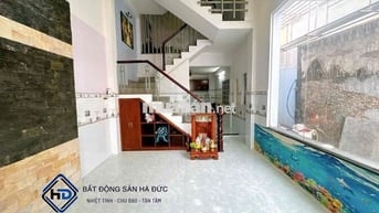 Nhà trệt lửng 2 lầu 4x15 hẻm 6m thông gần trường học