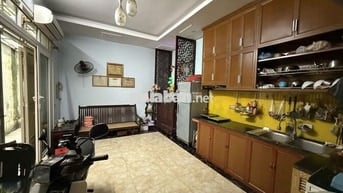 Nhà đẹp dân xây phố Hoa Lâm, 5 tầng, ô tô, giá hiếm trong tầm giá