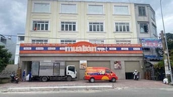 cho thuê tòa nhà 2MT tên lửa bình trị đông b bình Tân DT 400m giá 150t