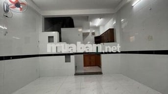Bán nhà hẻm đẹp Thích Quảng Đức 4x6m 3 lầu 3pn mới đẹp. Giá 4.650 tỷ