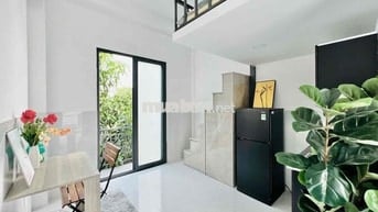 TRỐNG SẴN *** 1P DUPLEX BAN CÔNG ĐI BỘ QUA DH VĂN HIẾN