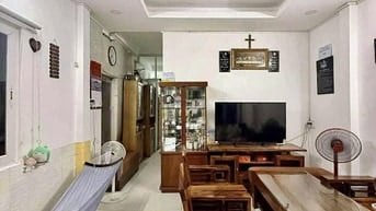cho thuê nhà hẻm 35/ Lê Đình Thám hẻm 5m xe hơi